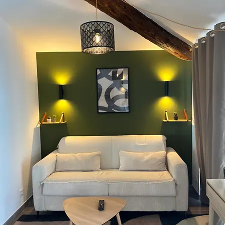 De Saxe Climatise Apartment